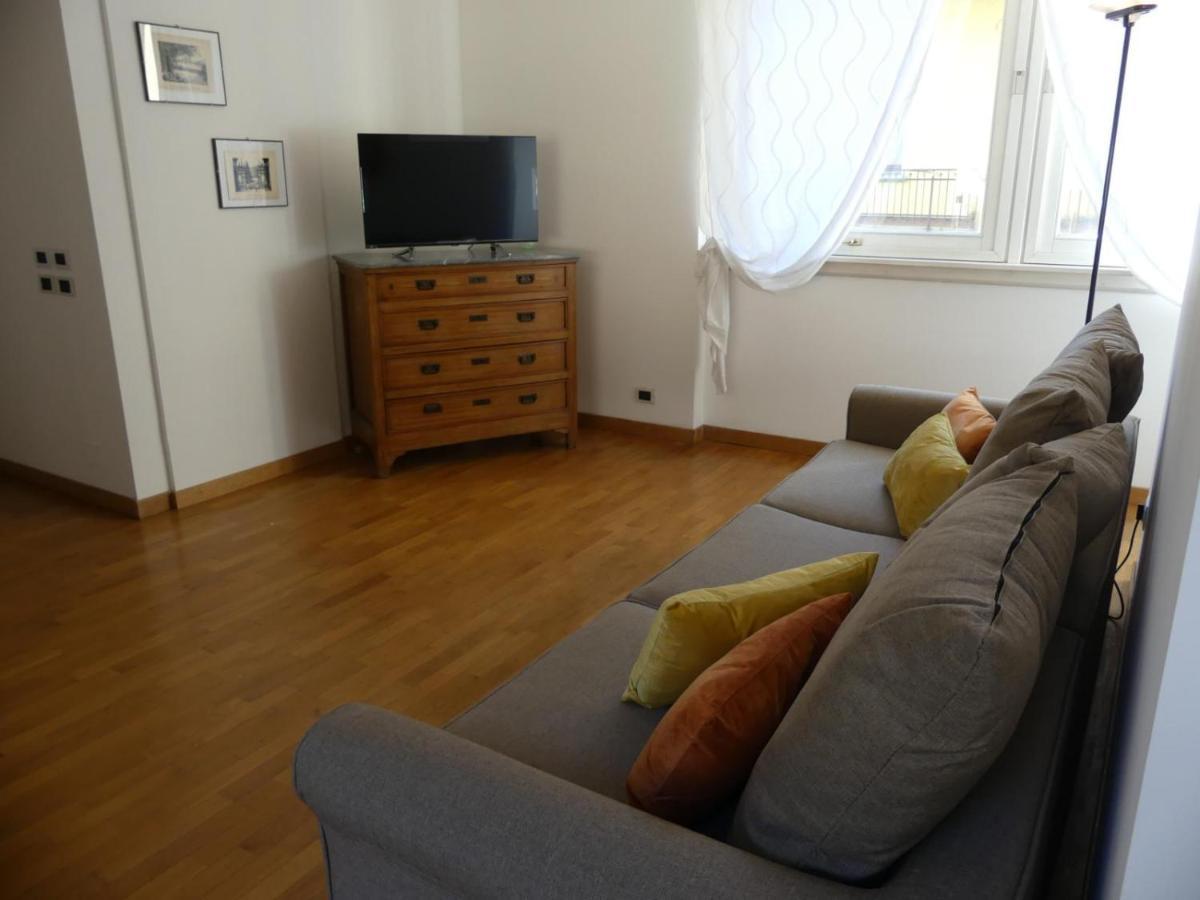 Joivy Apartments By The Lake Como Bagian luar foto