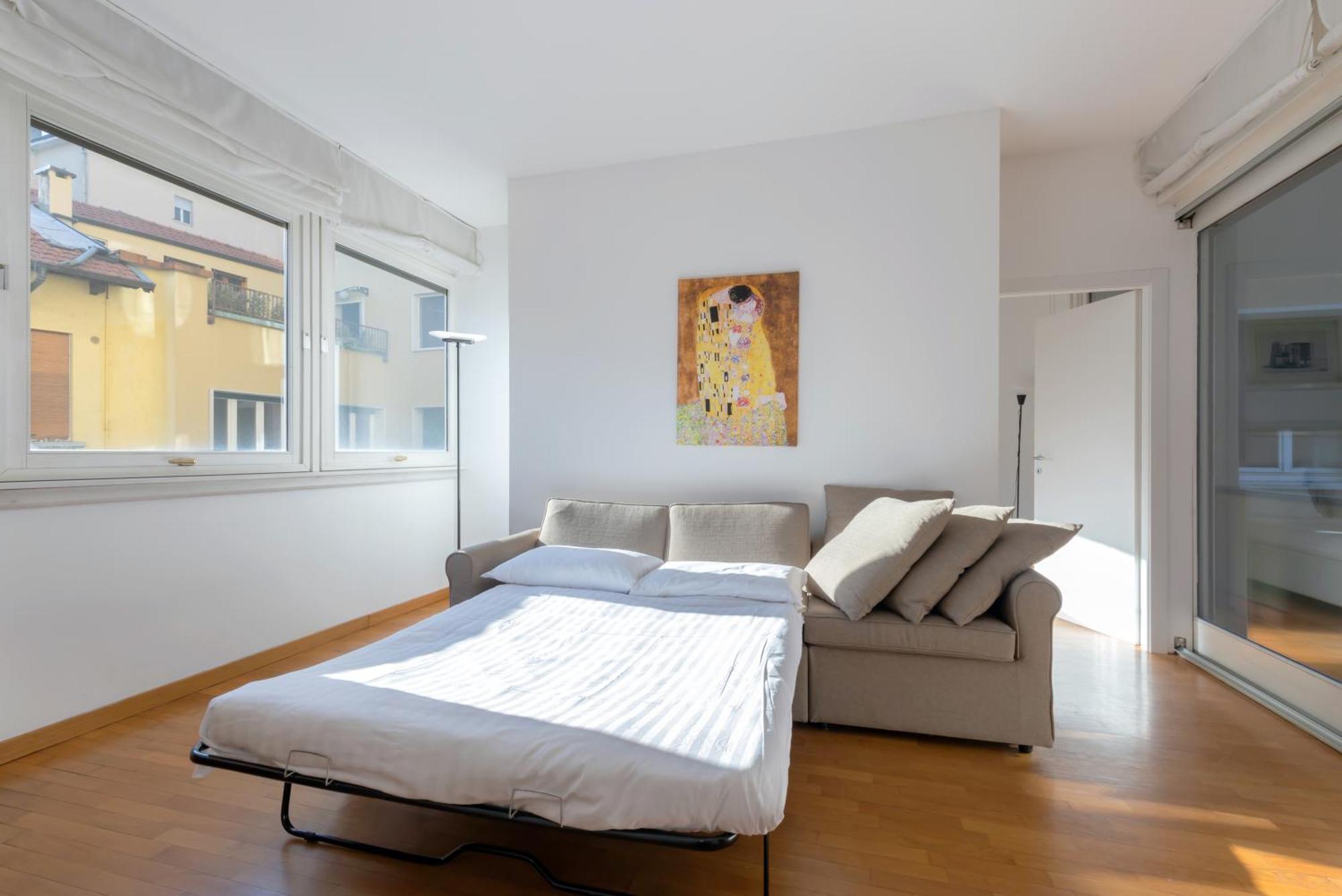 Joivy Apartments By The Lake Como Bagian luar foto
