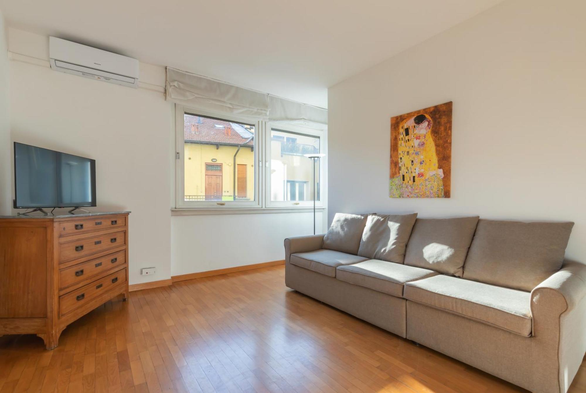 Joivy Apartments By The Lake Como Bagian luar foto
